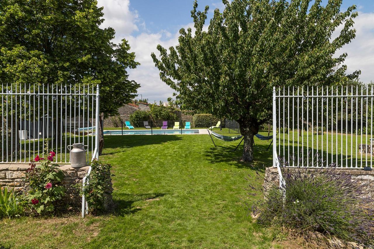 L'Enclos Bleu, Gite - Marais Poitevin Avec Piscine Chauffee Chaille-Les-Marais Exteriér fotografie